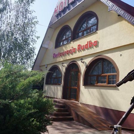 Hotel-Restauracja-Bar Rudka Островец-Свентокшиский Экстерьер фото